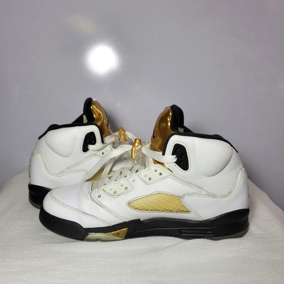 Air Jordan Retro 5 GS Size 7Y Olympic sneakers. - Picture 8 of 9
